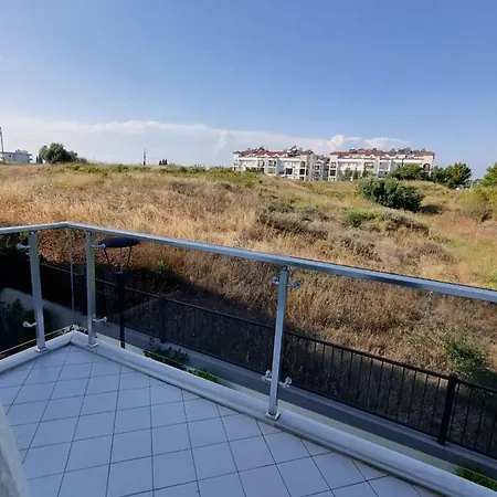Daire Felicia Second Floor *